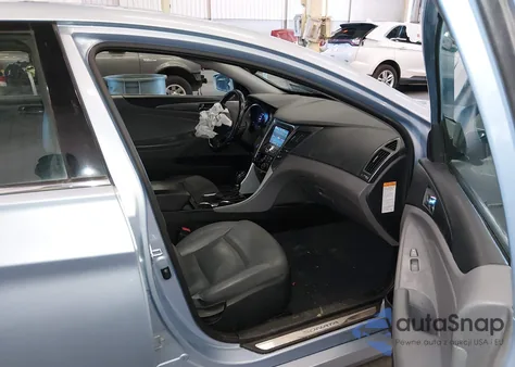 2013 Hyundai Sonata Hybrid Limited z USA, uszkodzony, nr VIN KMHEC4A40DA096374